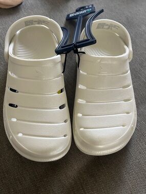 Kids Water Shoes - White Slip-On Water Clogs